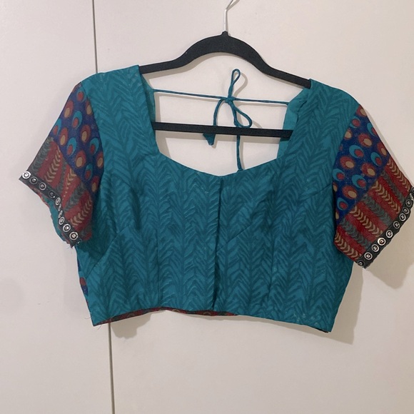 Saree with blouse - Picture 3 of 5